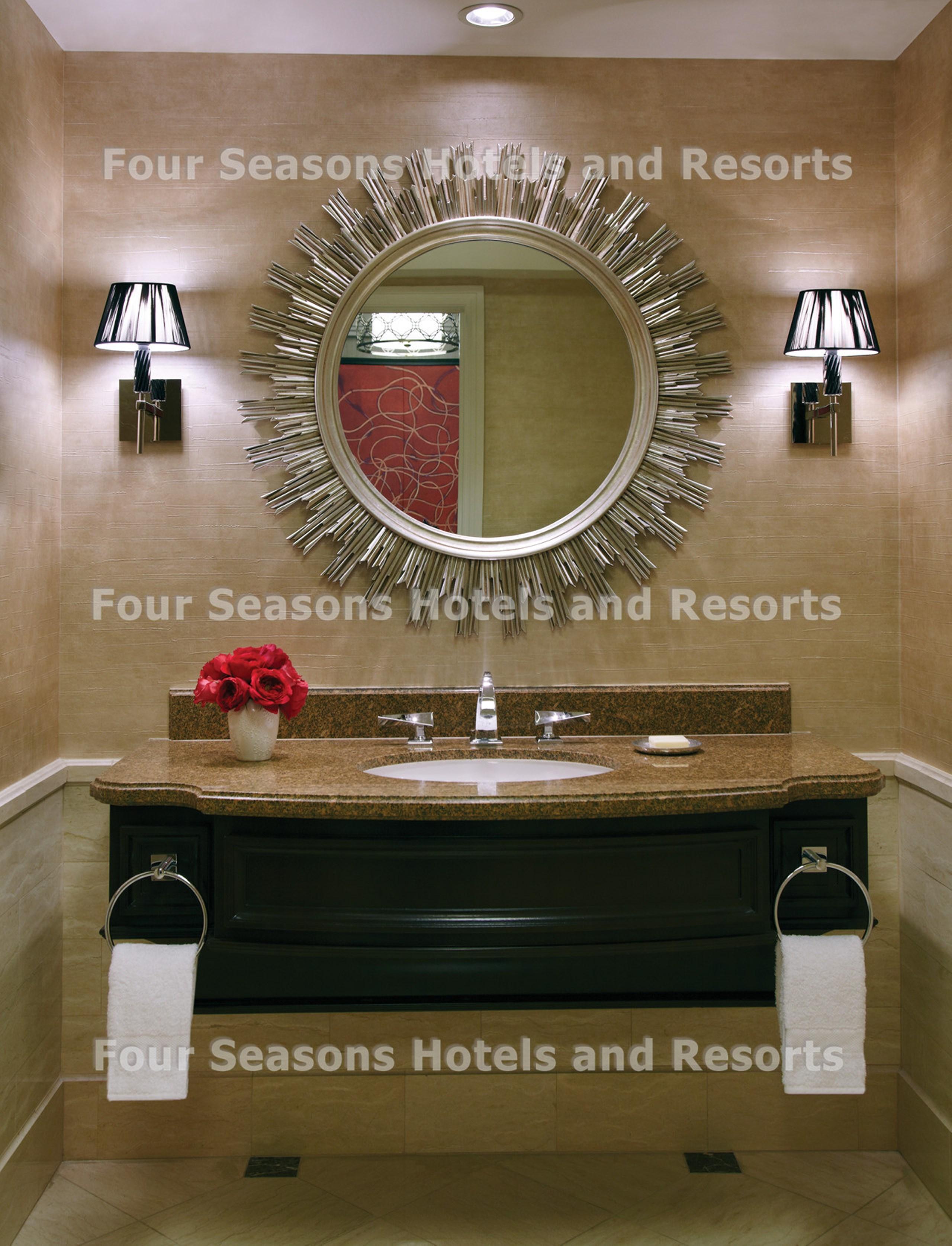 Four Seasons Hotel Las Vegas Exterior photo